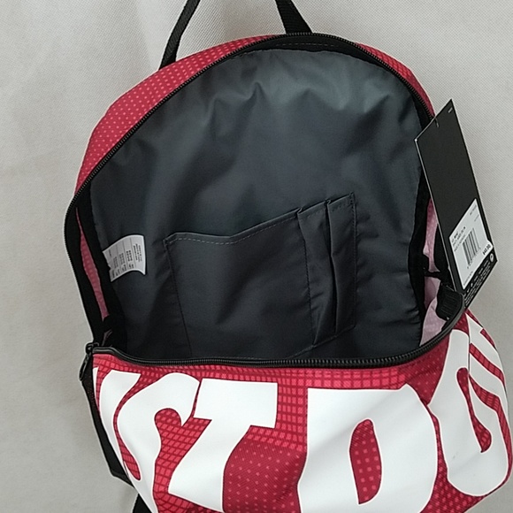 Brand new red Nike backpack Just do it NWT - Picture 8 of 8